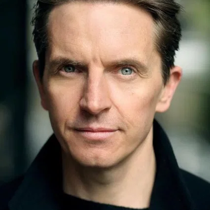 Oliver Ryan