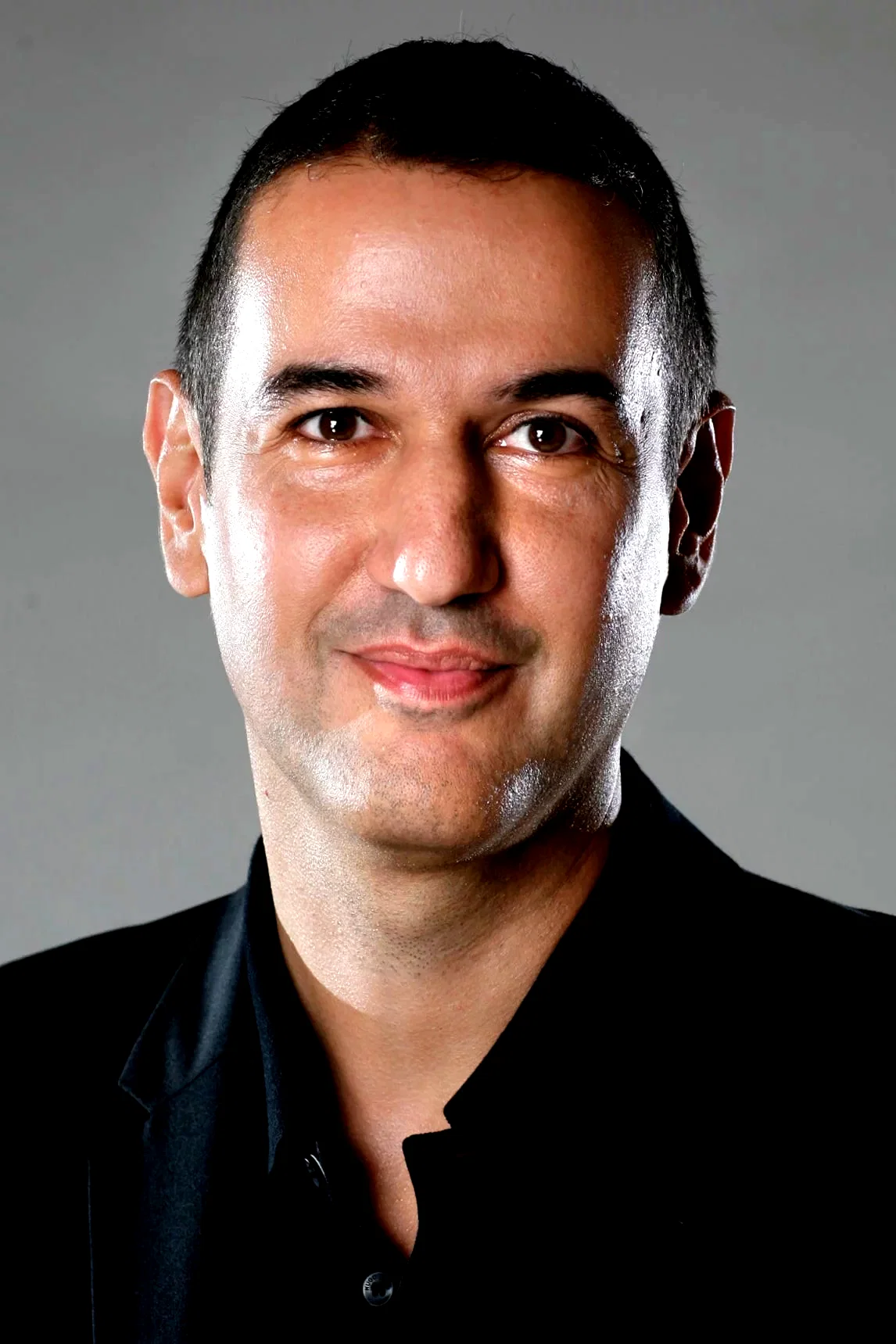 Roberto Santiago