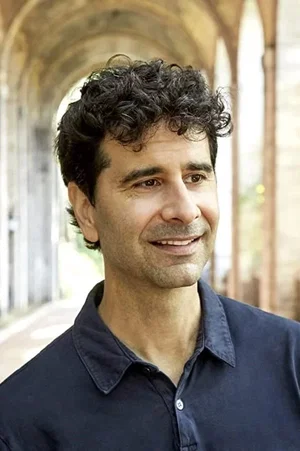 Photo de John Cariani