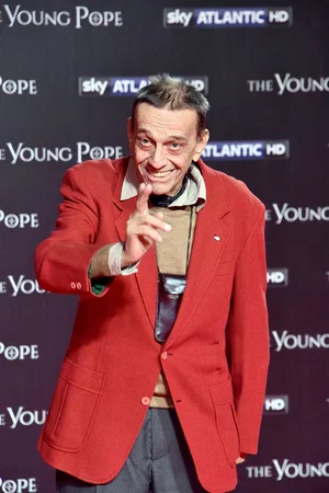 Toni Bertorelli photo