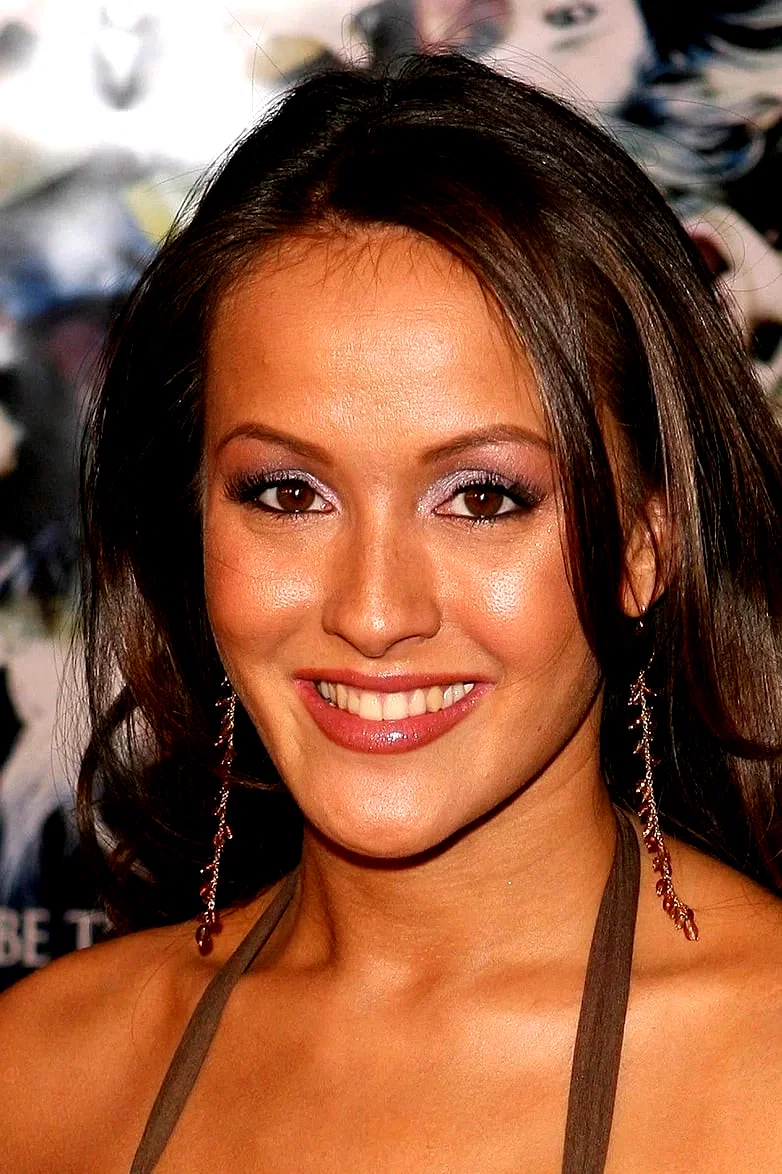 Crystal Lowe
