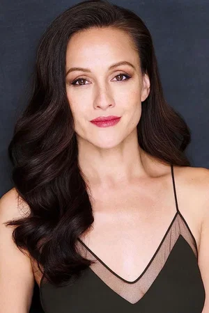 Crystal Lowe photo