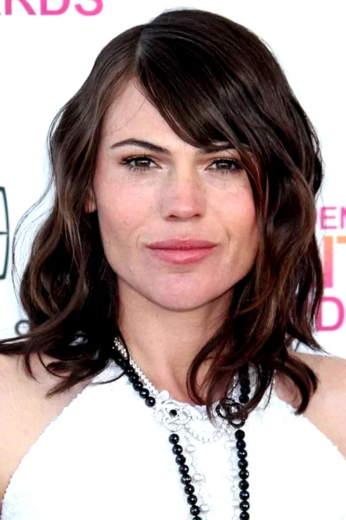 Clea DuVall