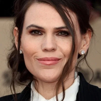Clea DuVall
