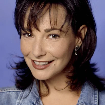 Leila Kenzle
