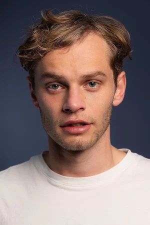  Aidan Scott