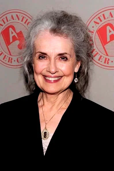 Mary Beth Peil