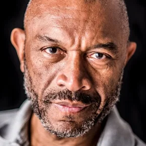 Photo star :  Bruce Lester-Johnson