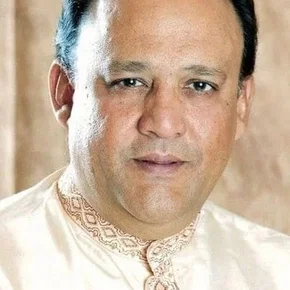 Photo star :  Alok Nath