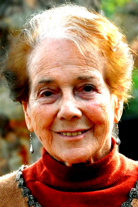  Mónica Echeverría