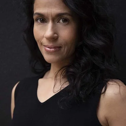  Lavínia Moreira