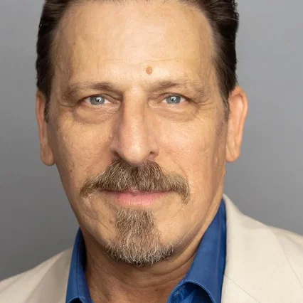  Vincent Foster