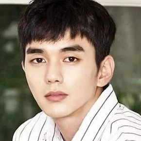 Photo star :  Yoo Seung Ho