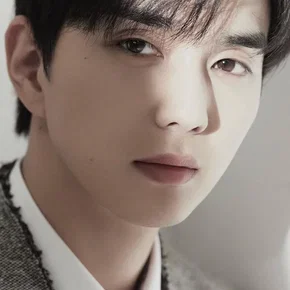 Photo star :  Yoo Seung Ho