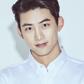 Photo star :  Taec Ok