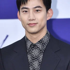 Photo star :  Taec Ok