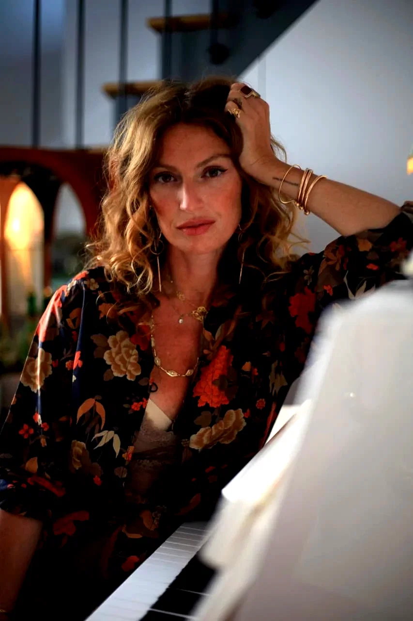 Aurélie Saada
