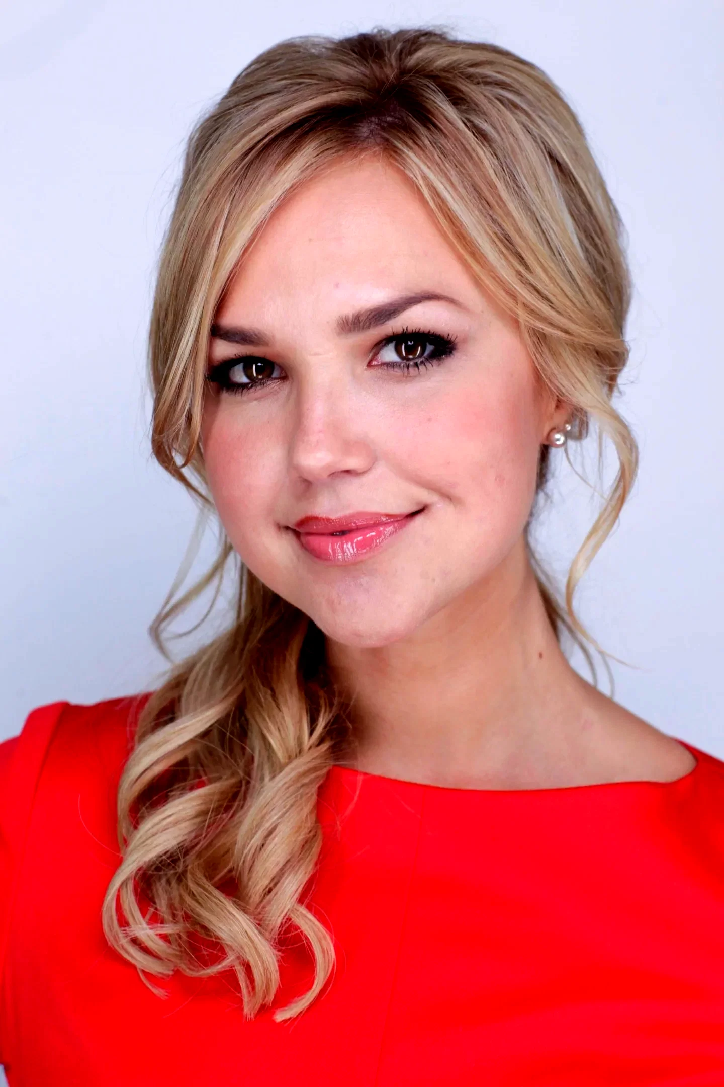 Arielle Kebbel