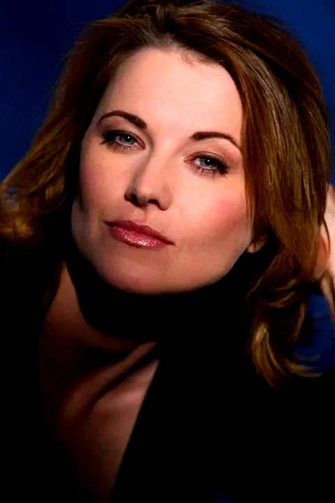 Lucy Lawless