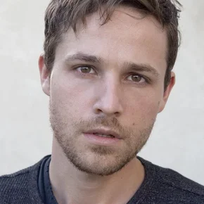 Photo star : Shawn Pyfrom