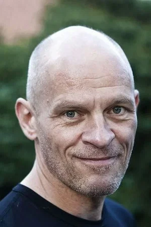  Lars Bom photo