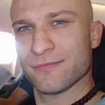  Marek Magierechi