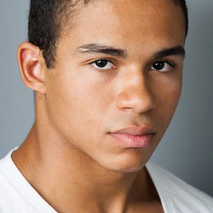 Noah Gray-cabey