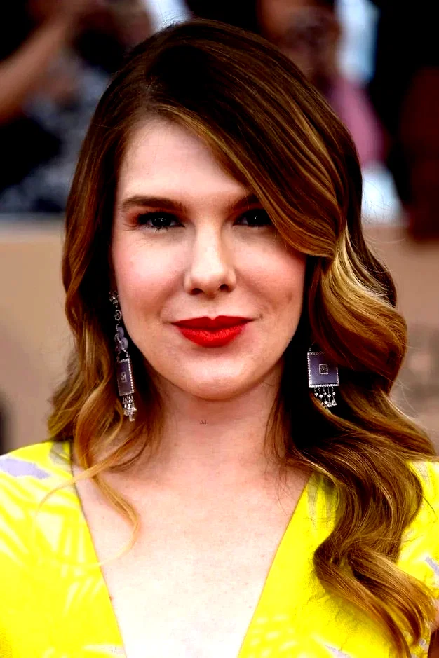 Lily Rabe