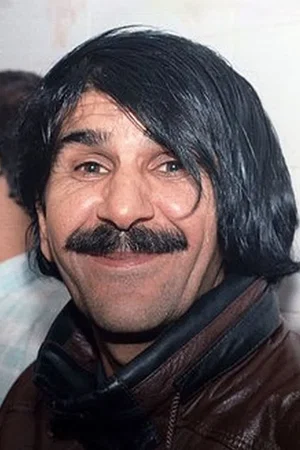  Hossein Panahi