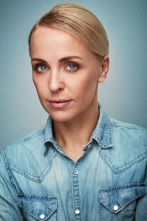 Julie R Olgaard
