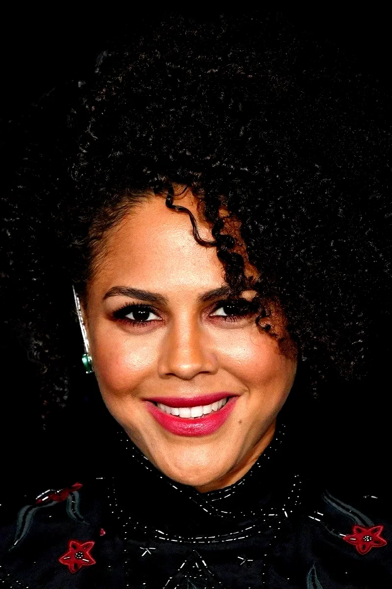  Lenora Crichlow