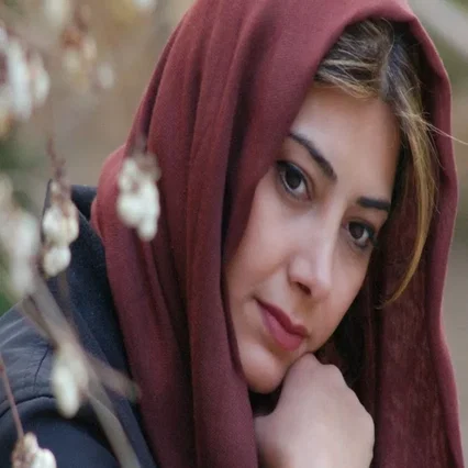  Ladan Tabatabaei