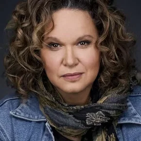 Photo star : Leah Purcell