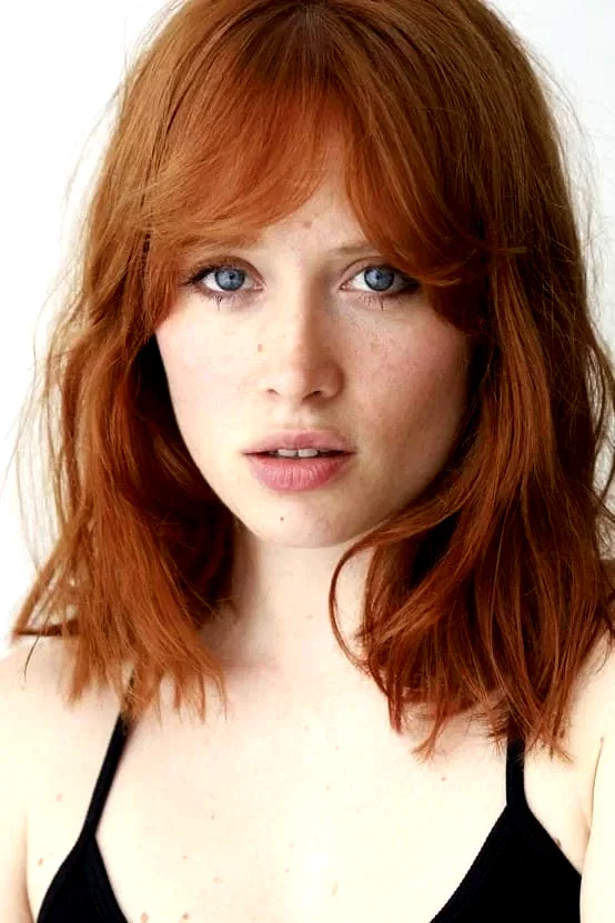  Claire Romain