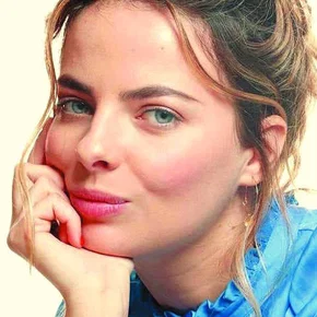 Photo star :  Paolina Biguine