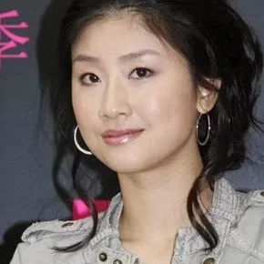 Photo star :  Zhu Zhi-Ying