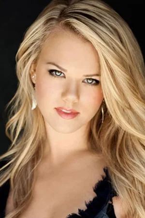 Caroline Ford photo