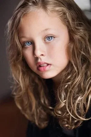 Emma Karwandy photo