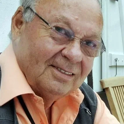  Siné
