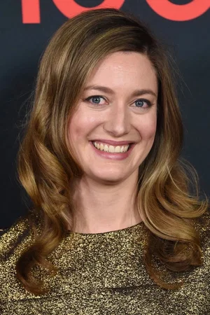 Zoe Perry photo