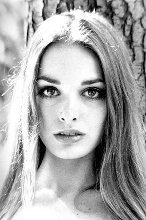  Adrienne La Russa