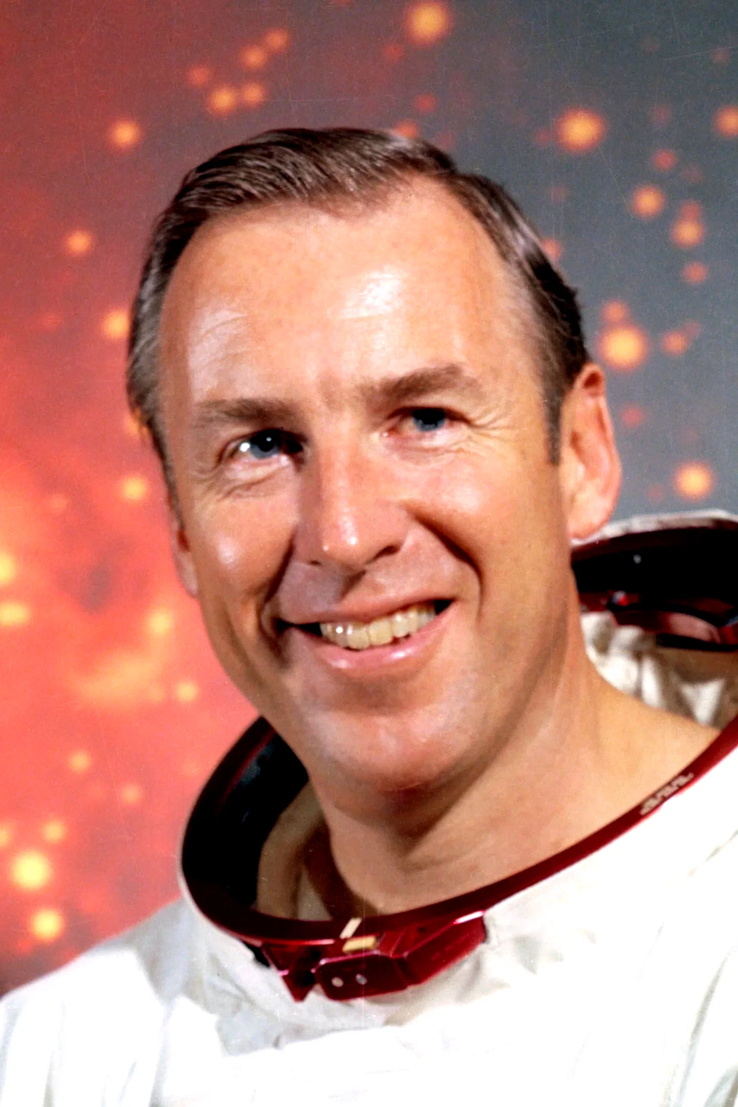  Jim Lovell