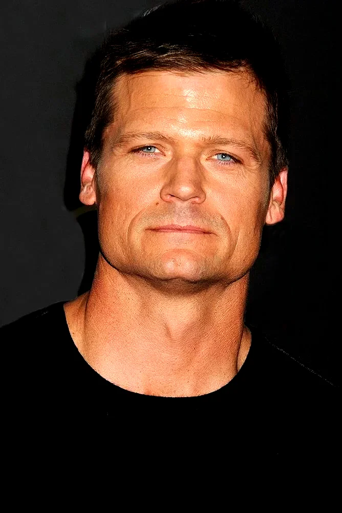 Bailey Chase
