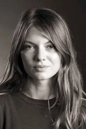  Ambre Pietri photo