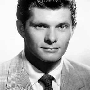 Photo star : Dewey Martin
