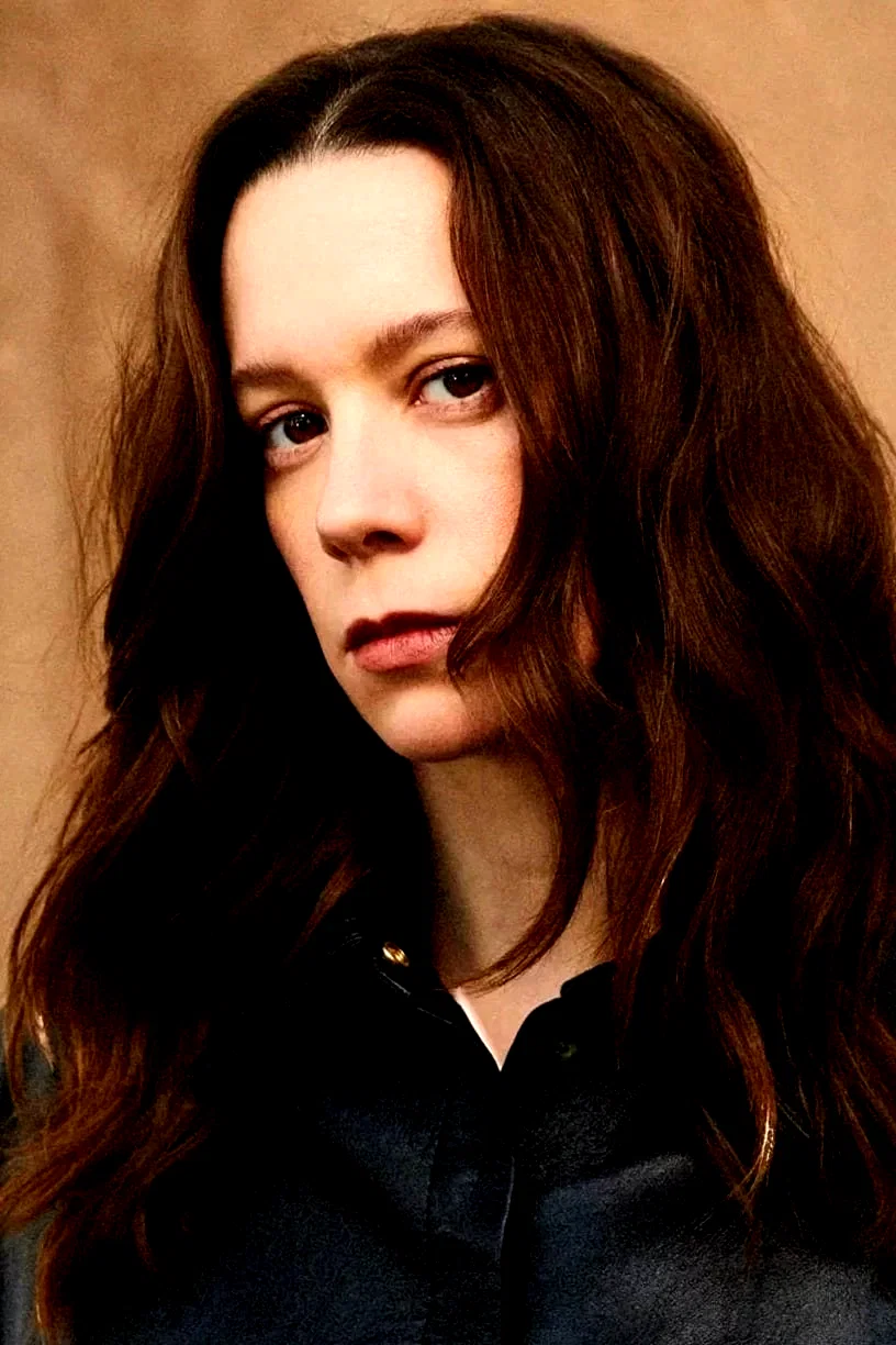 Chloe Pirrie
