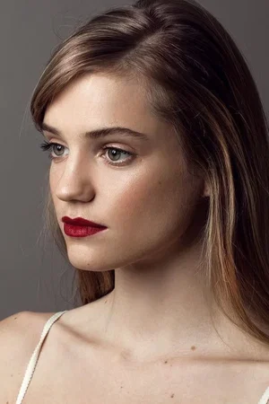 Noémie Schmidt photo