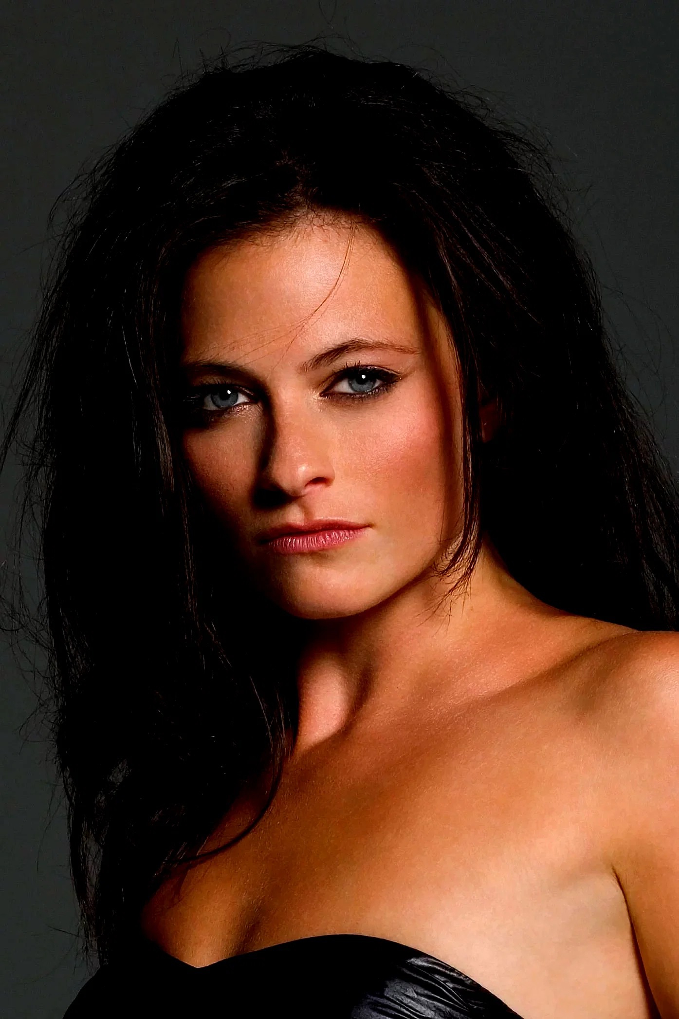 Lara Pulver