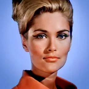 Photo star : Alexandra Bastedo