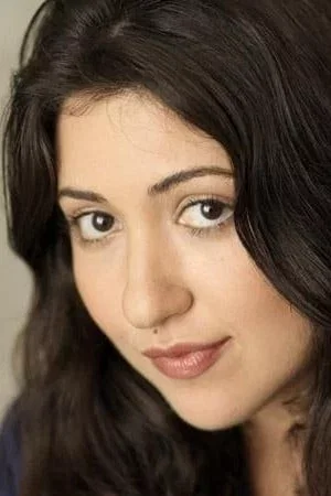  Angela Zahra